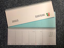 geöffneter Tischkalender 2015 geöffneter Tischkalender 2015
